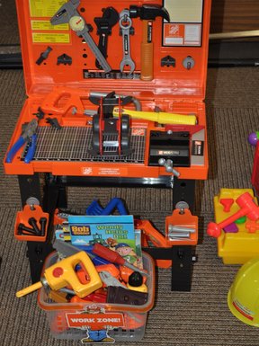 Construction toy bench