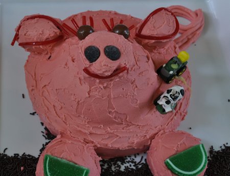Farm Themed Birthday cake pig