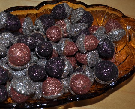 glitter acorns 029