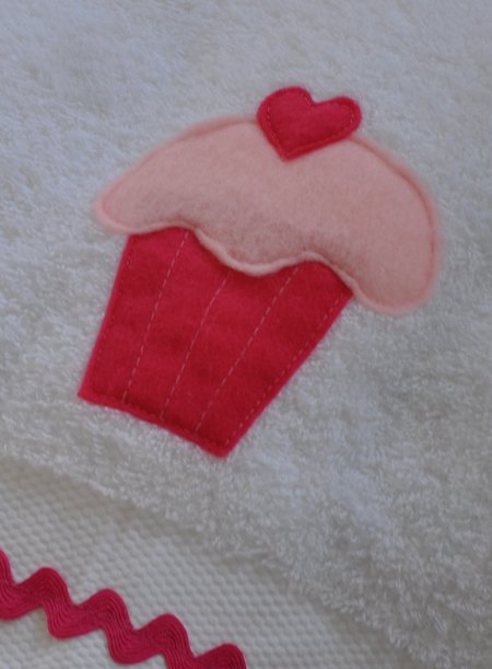 cupcake towel