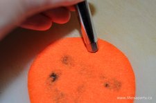 how to add a metal grommet to felt