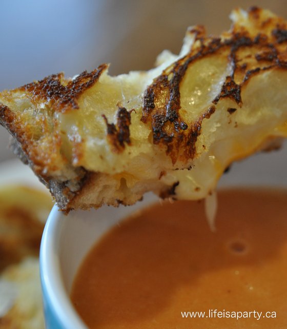 grilled cheese with tomato soup