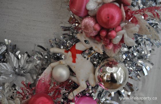 how to make a Vintage Christmas Ornament Wreath