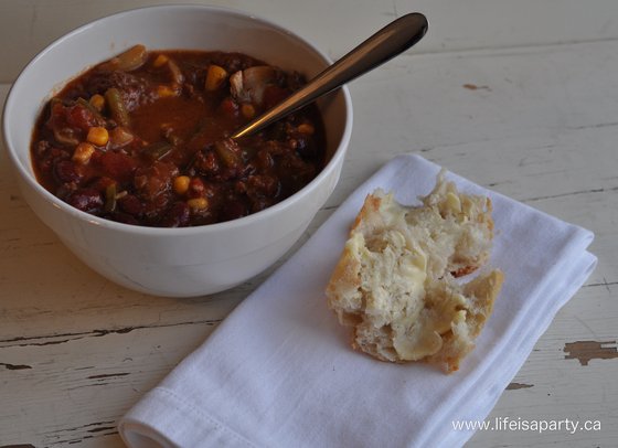 meat and veggie loaded chili