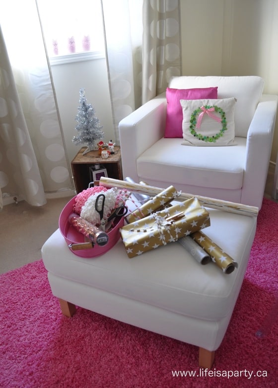 pink Christmas decor