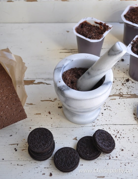 making chocolate pudding dirt