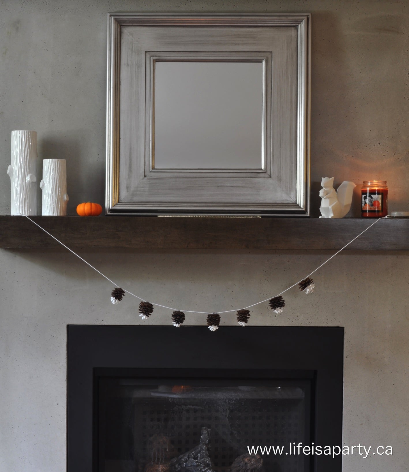 minimalist fall fireplace mantel