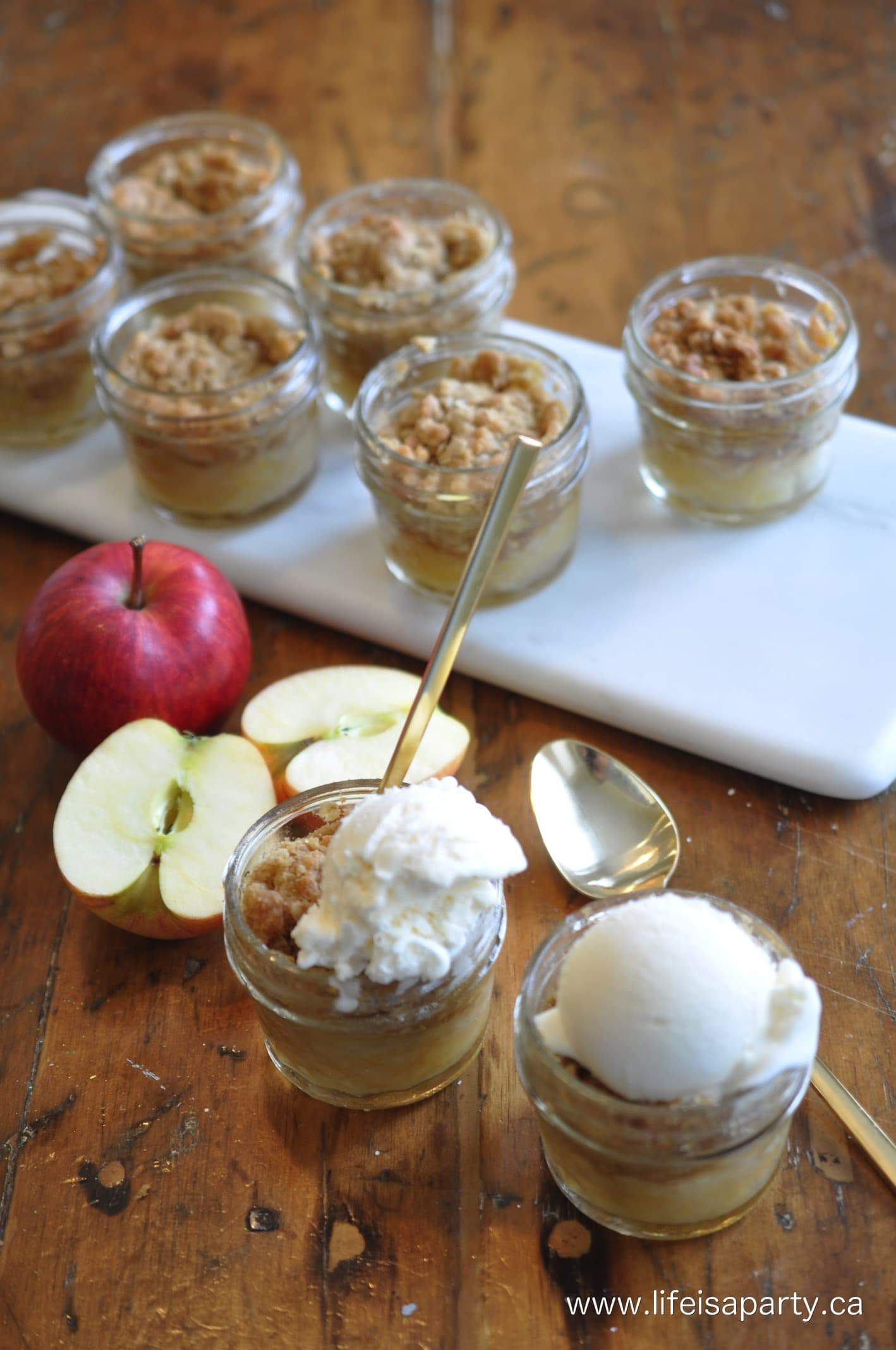 Easy Apple Crisp Recipe