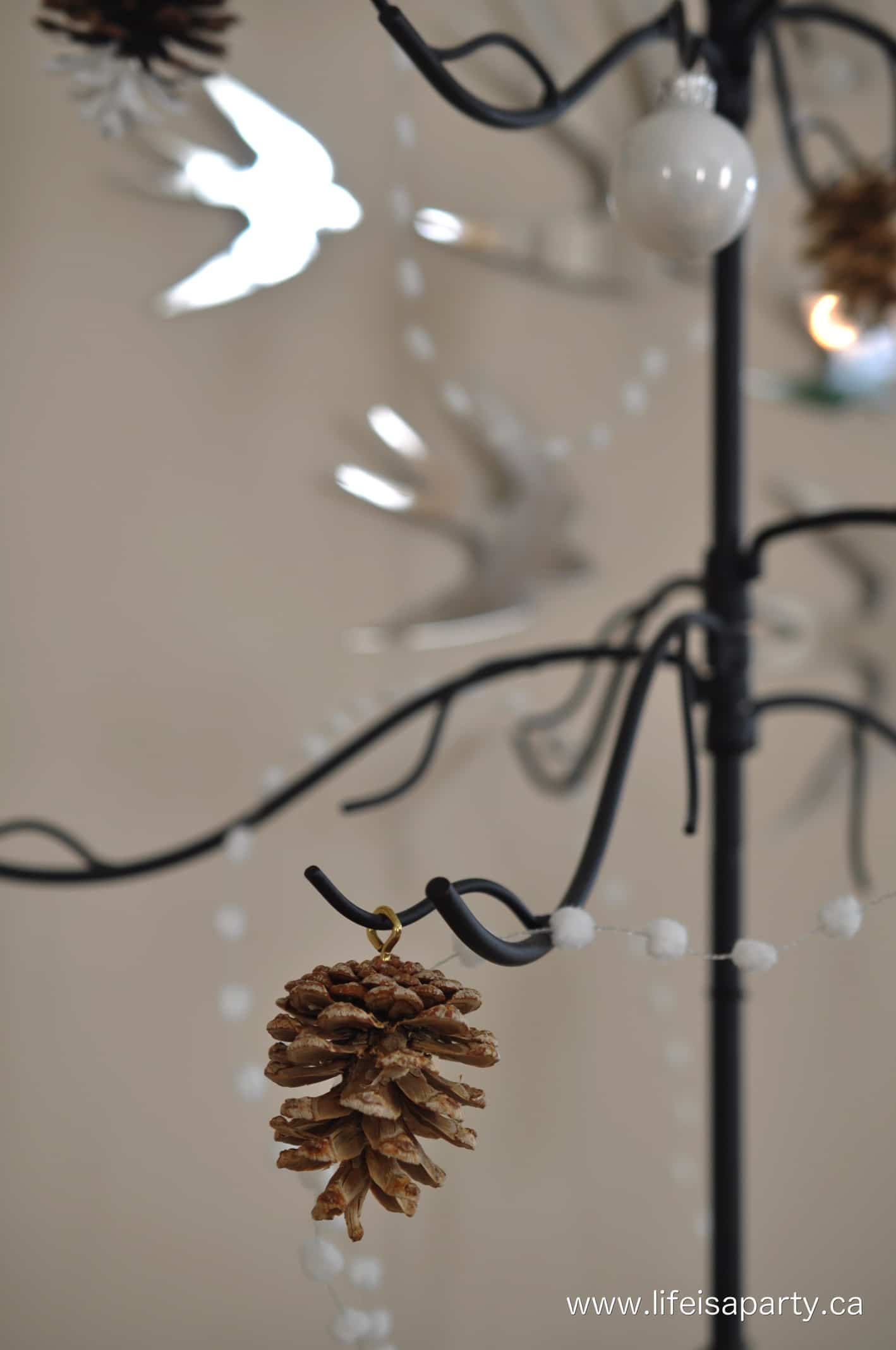 pinecone Christmas decoration