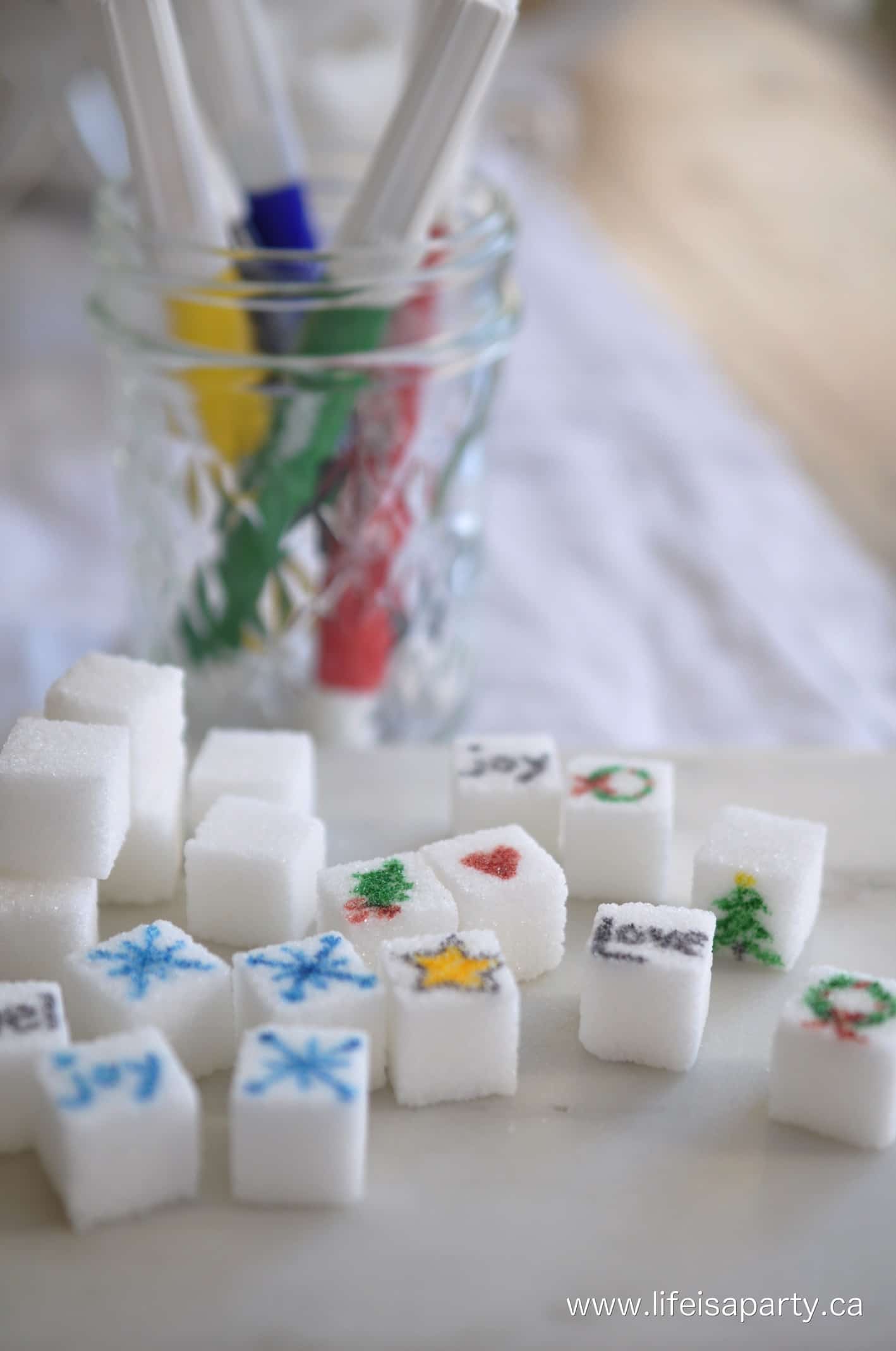 how to make Christmas Sugar Cubes