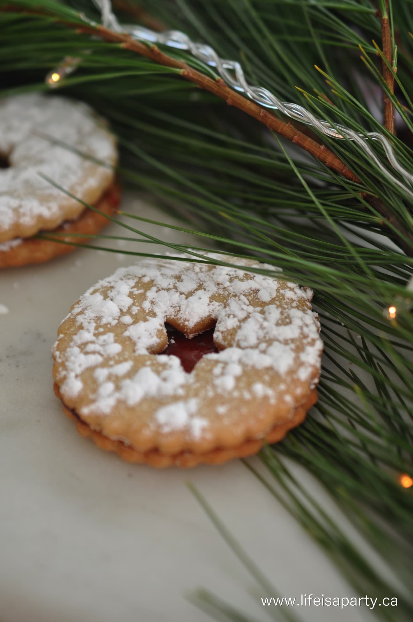 Jam Jams: Grandma's Raspberry Jam Sandwich Cookie recipe, easy to make, perfect for the holidays.