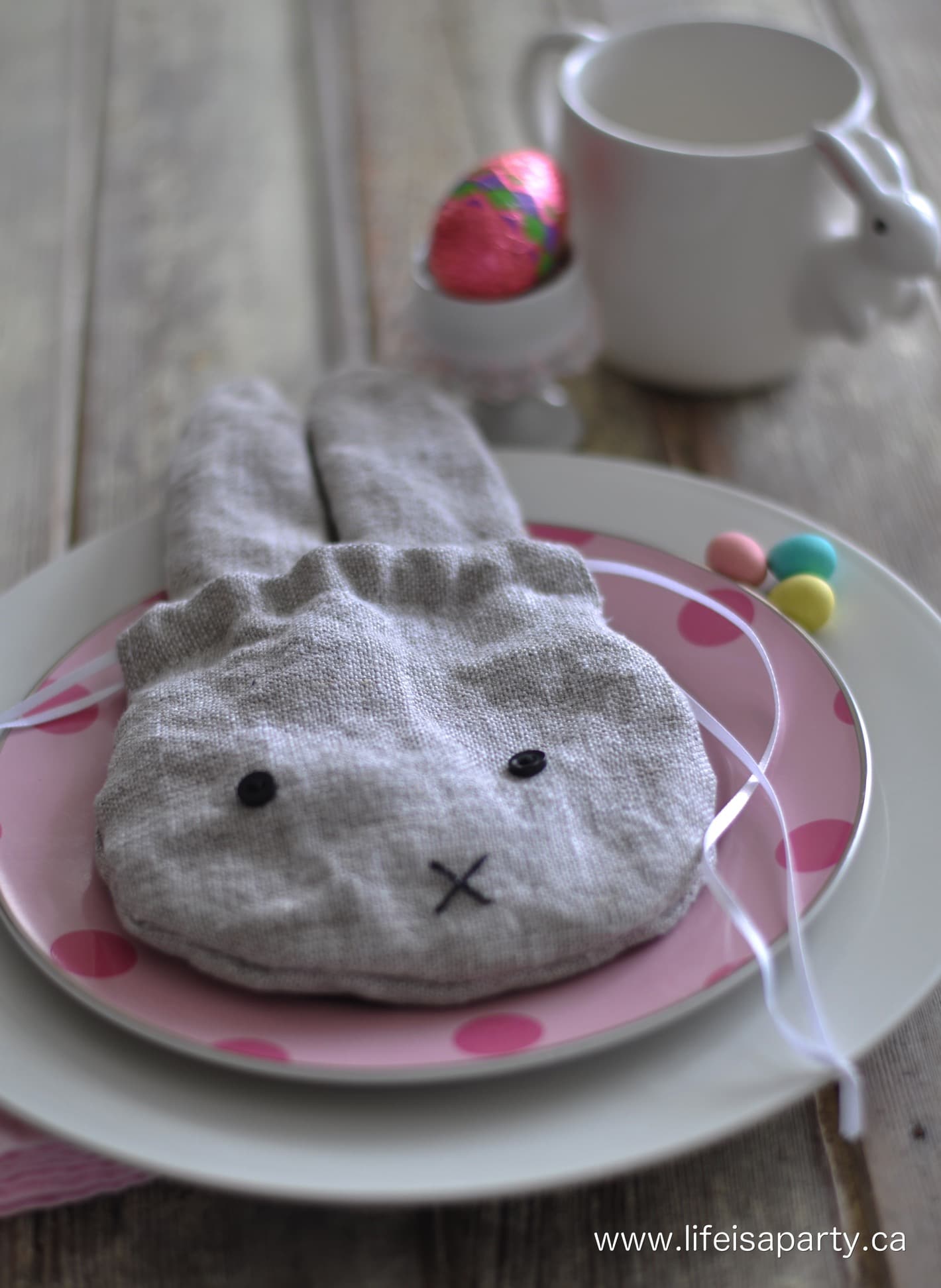 Linen Easter Bunny Drawstring Treat Bag: Quick to sew, includes a free pattern and tutorial on how to make it.