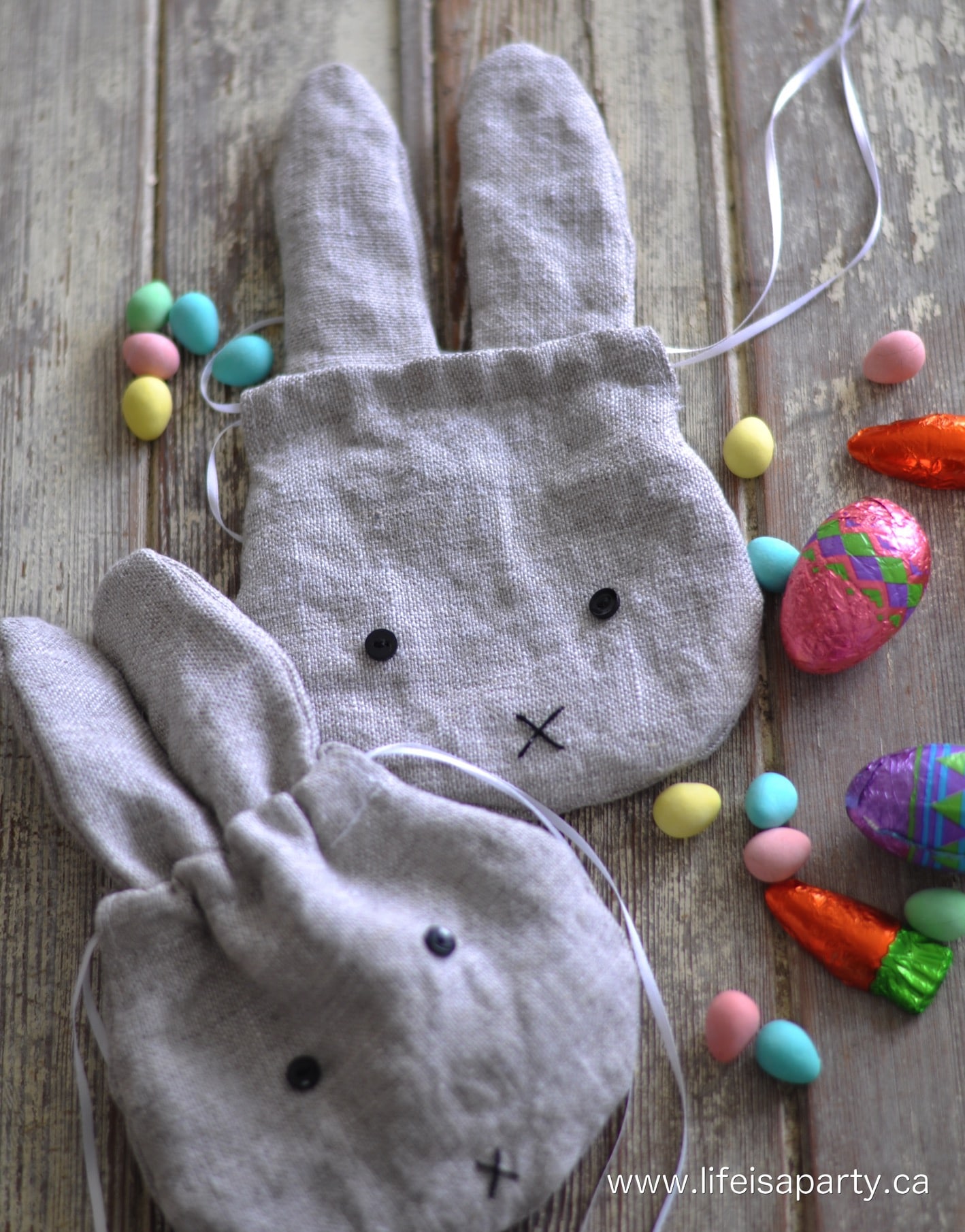 Easter Bunny Drawstring Treat Bag with free pattern