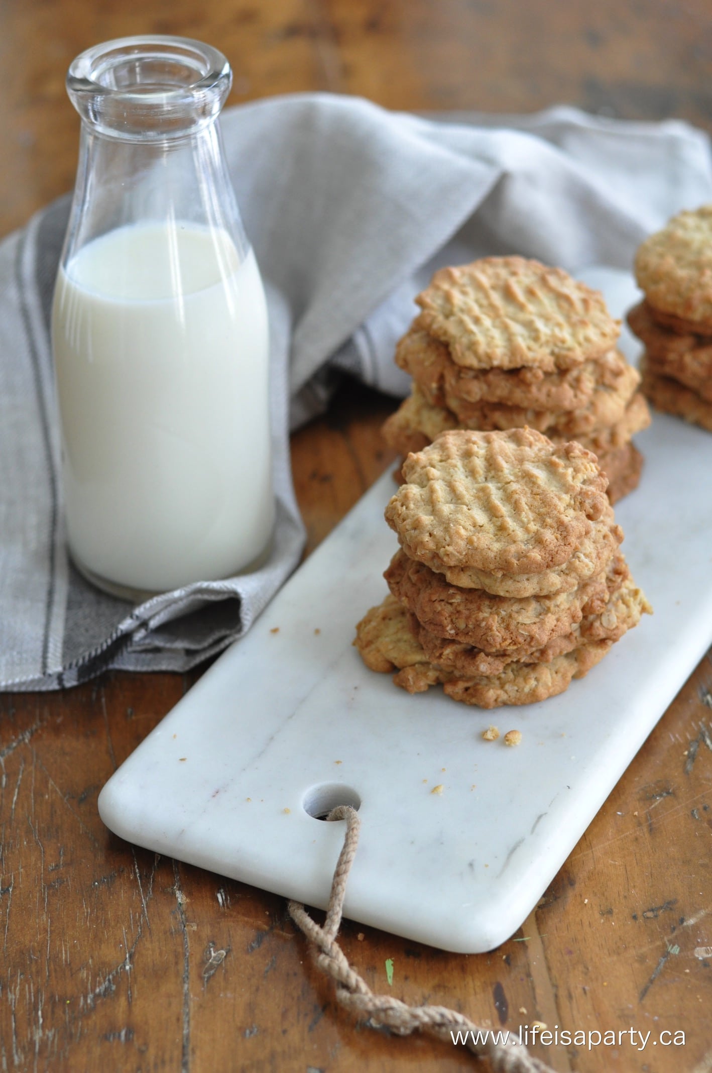 Oatmeal Cookies with almond extract and large flake oats
