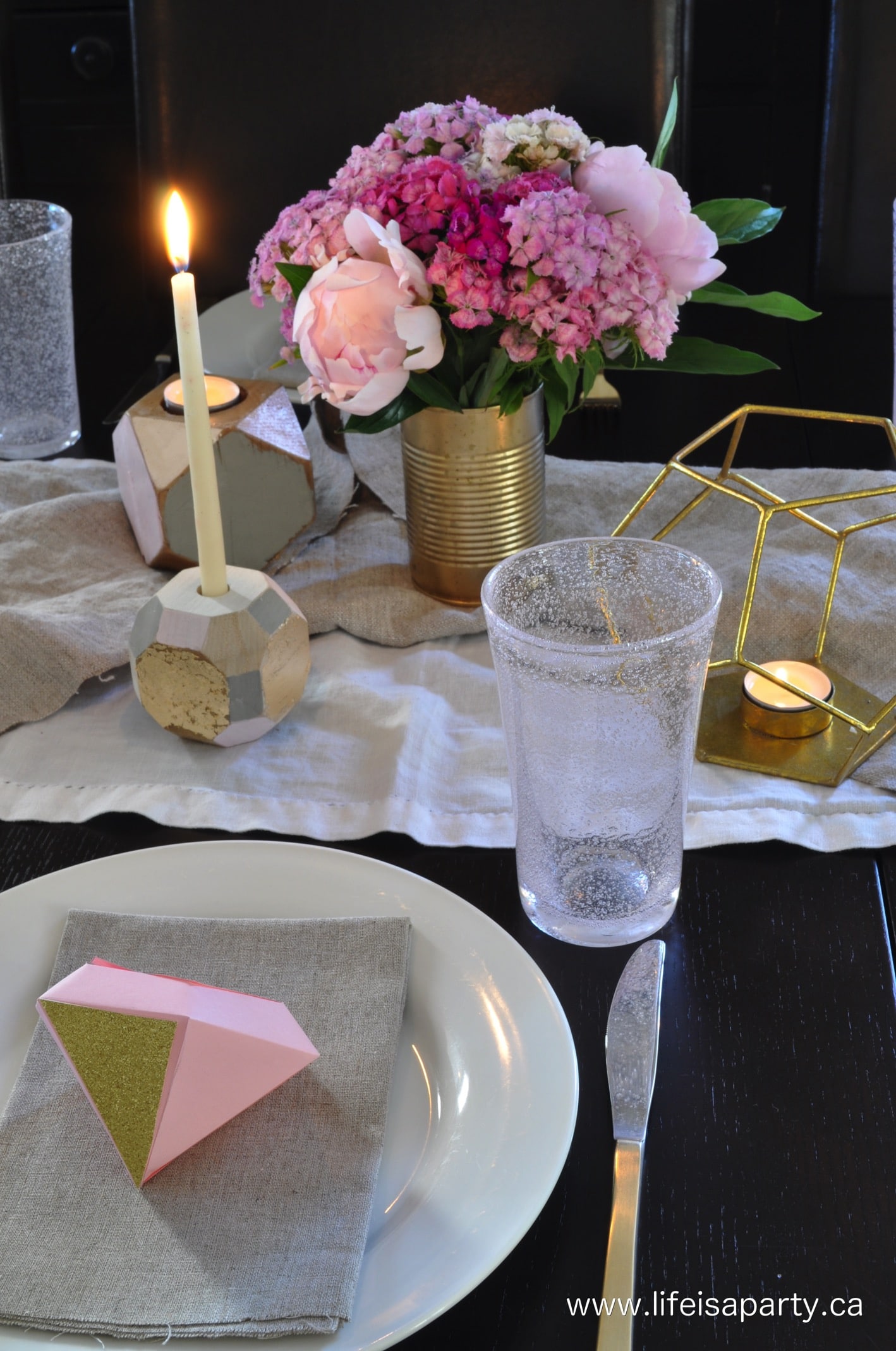 pink and gold summer table