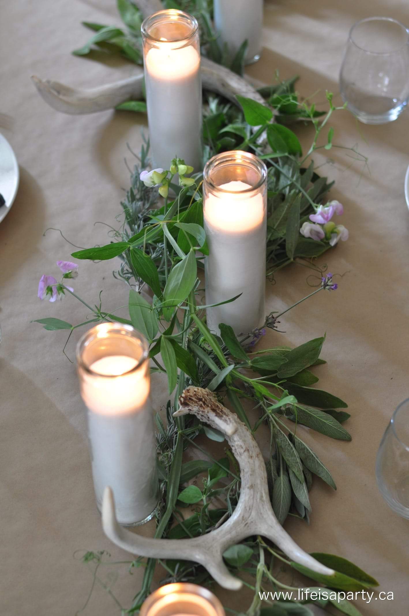 how to set a rustic tablescape