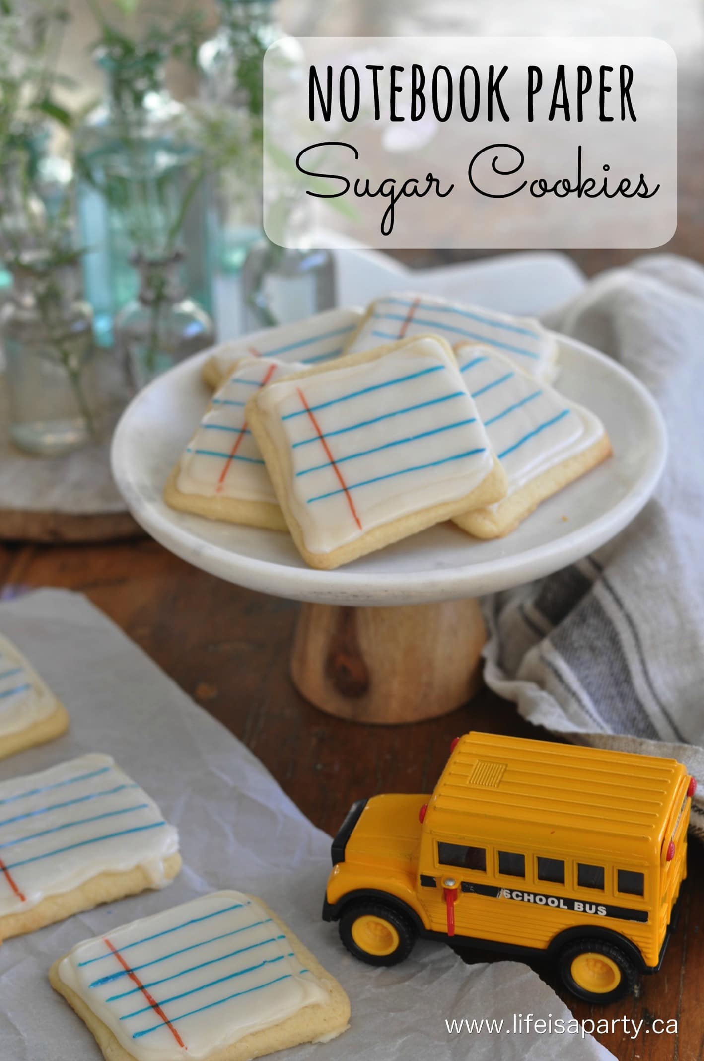 Notebook Paper Sugar Cookies for Back To School: The perfect treat to celebrate Back To School. Full instructions on how to make them.
