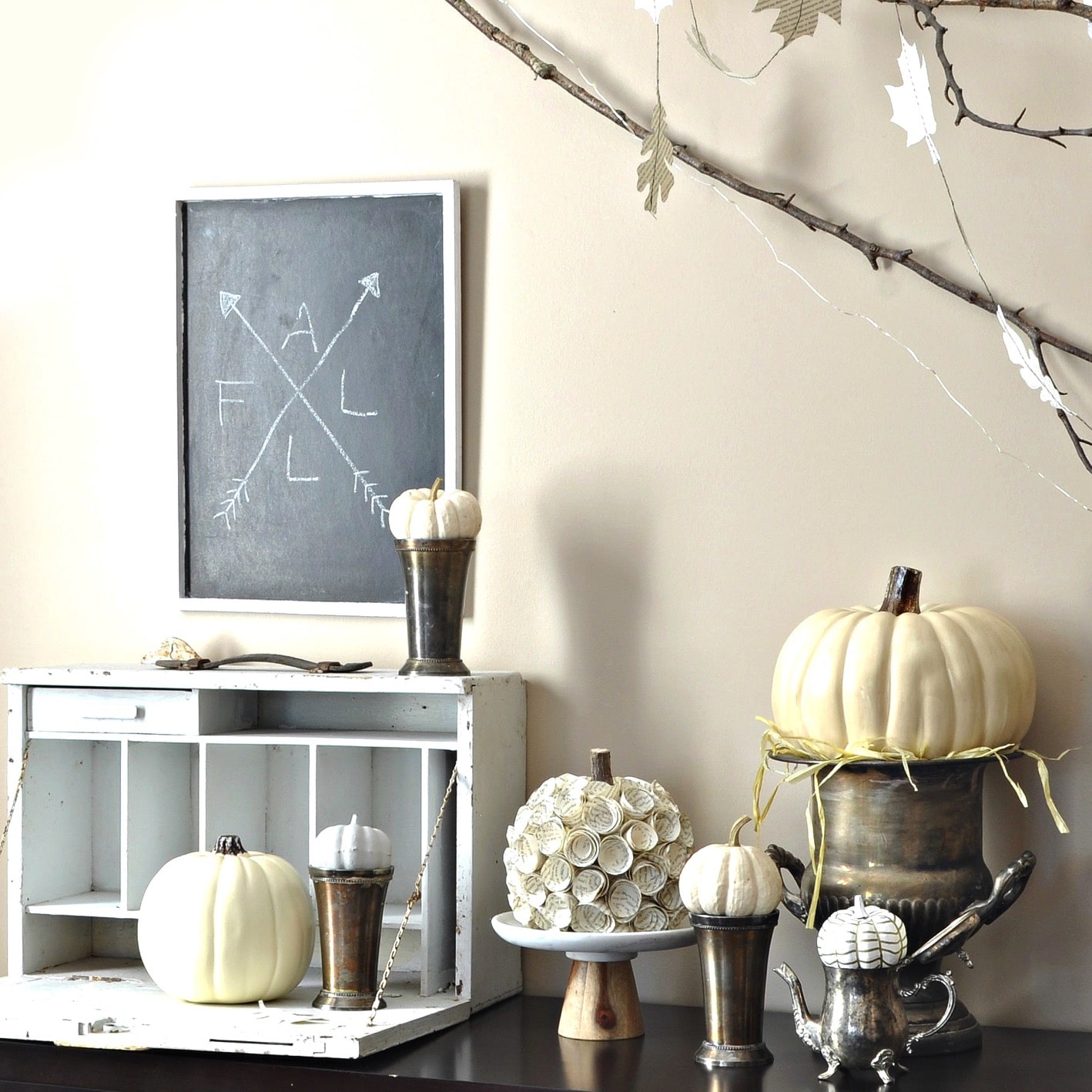 decorating with white pumpkins