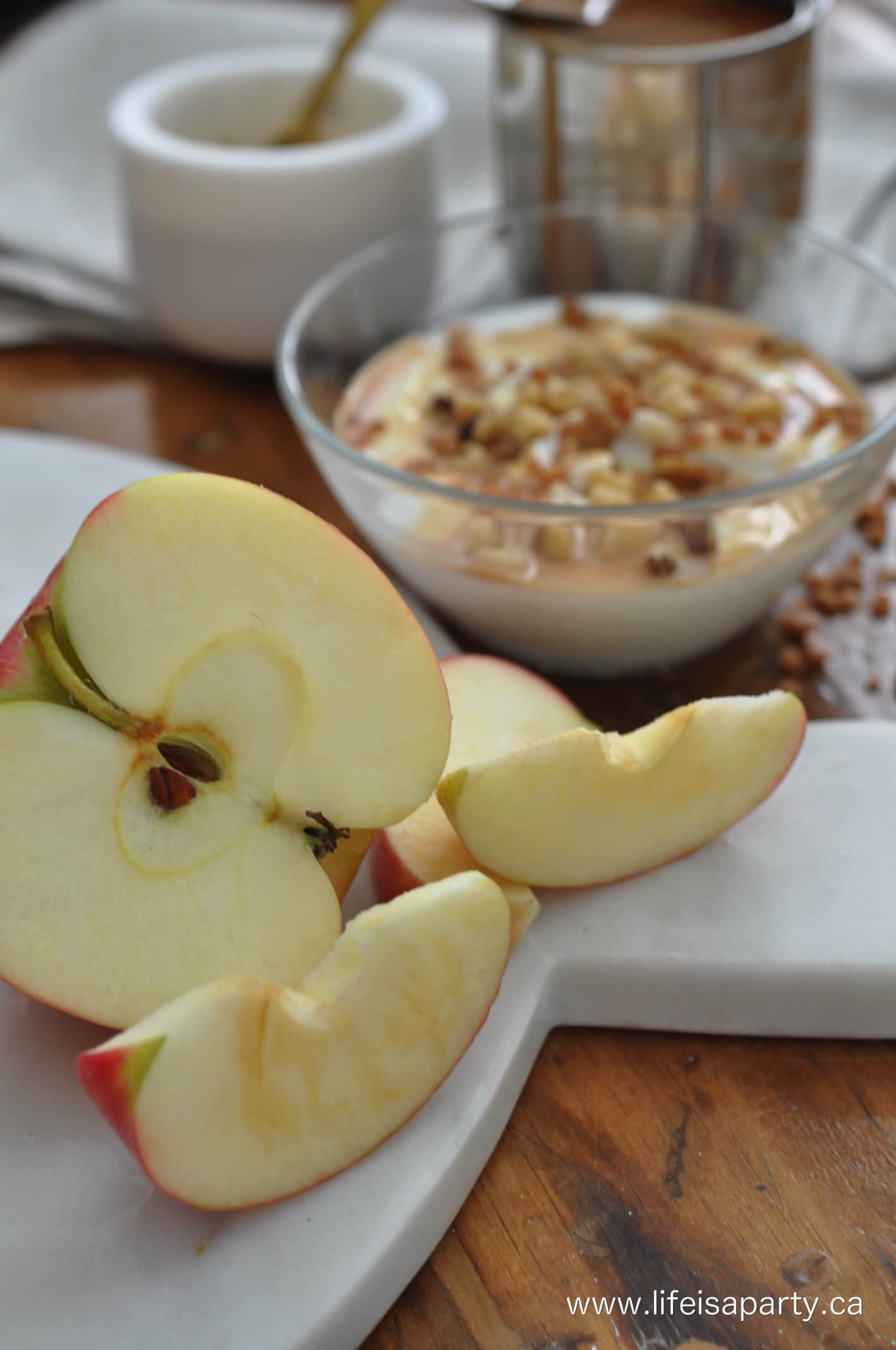 apple dip made with smooth cottage cheese