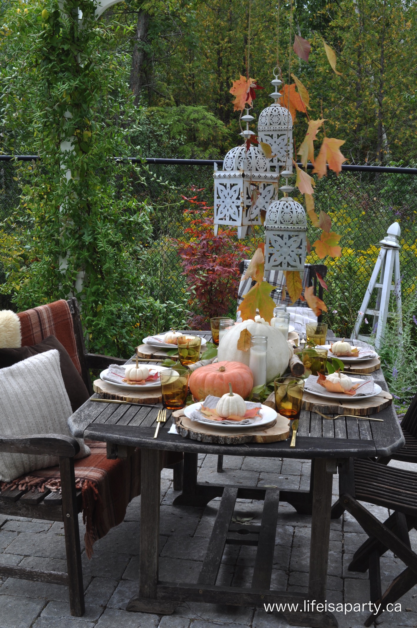 how to set a table for fall
