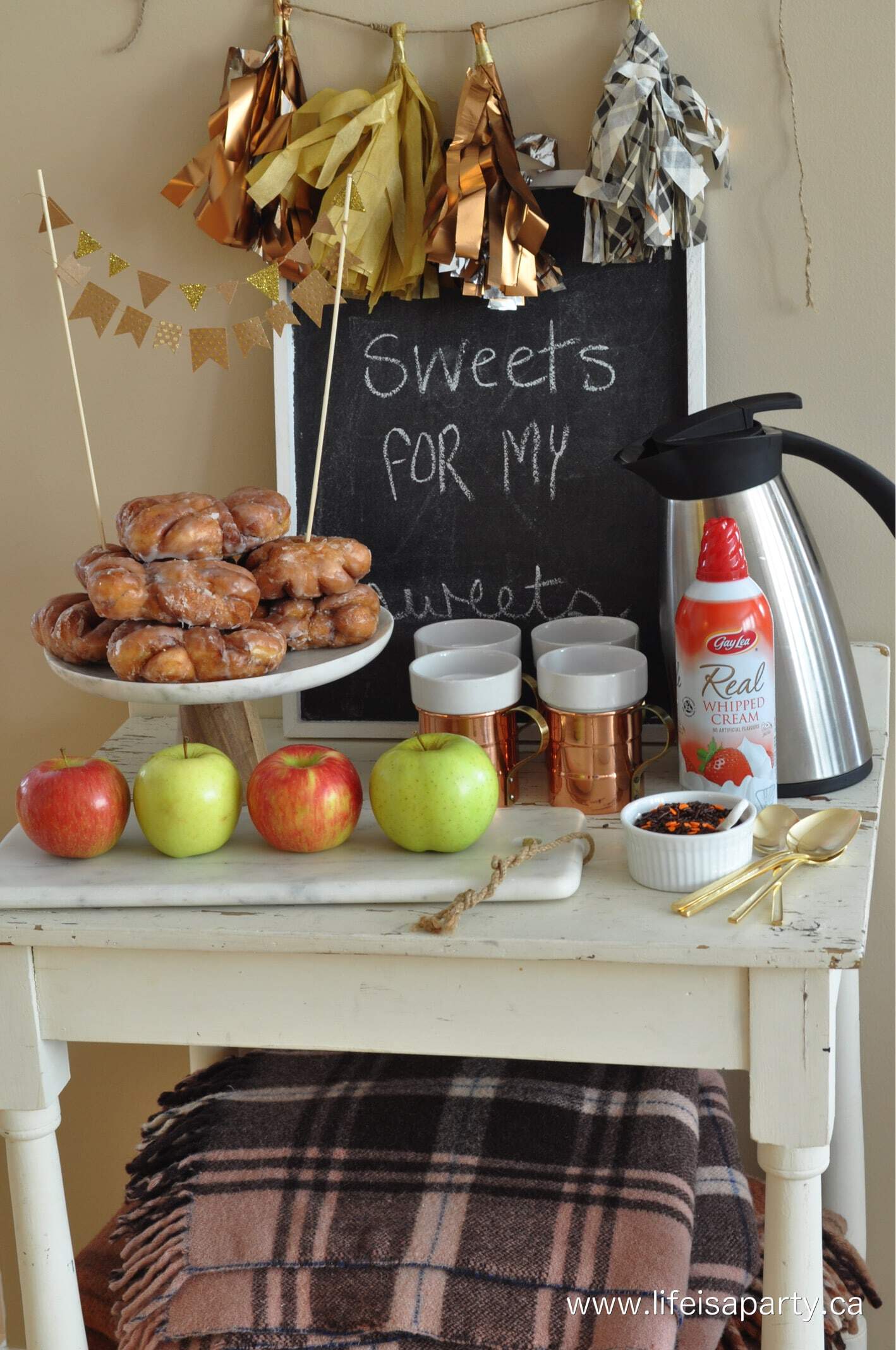 easy fall dessert table