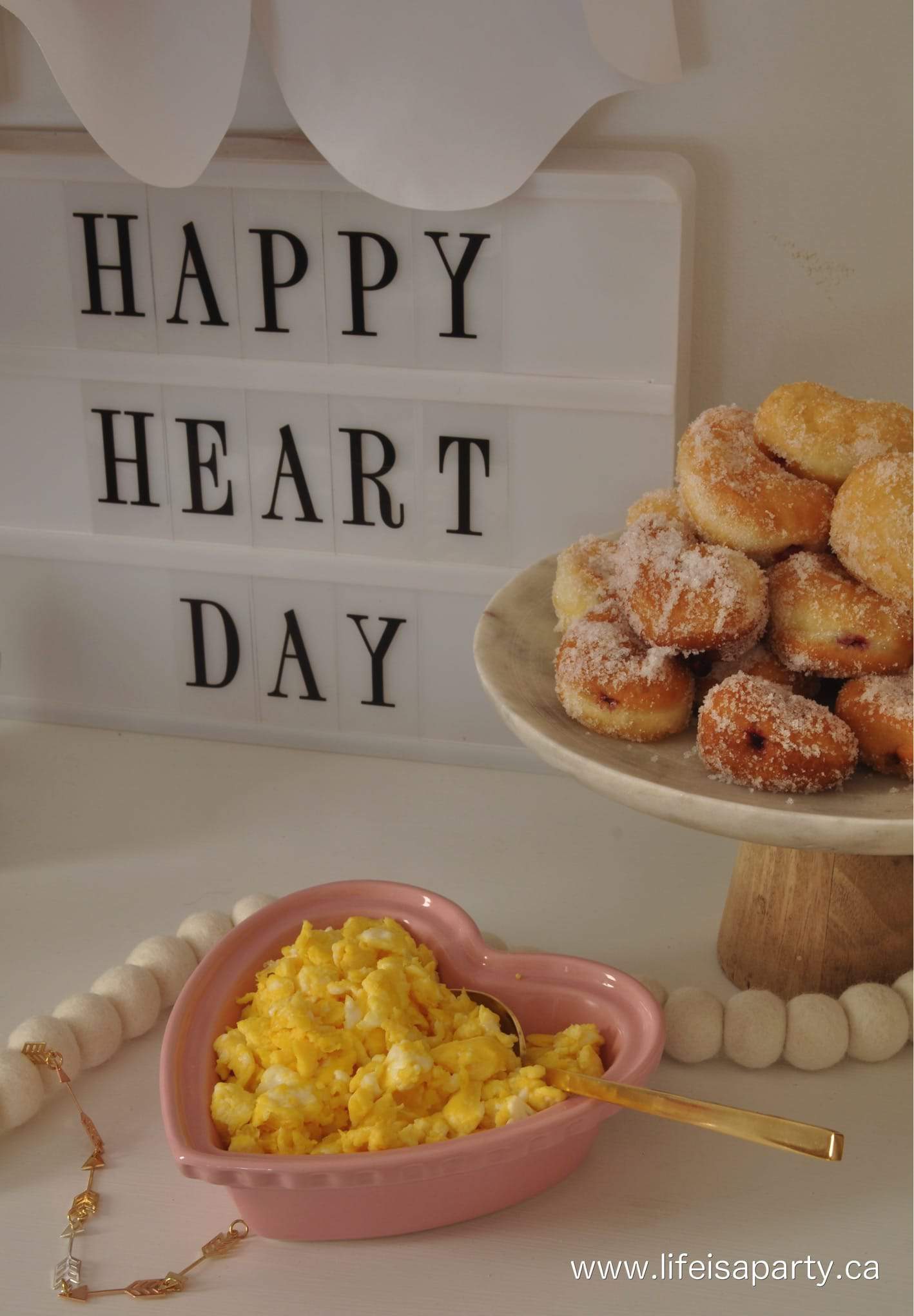 Valentine's Day Breakfast: the perfect inspiration with decor and menu for celebrating Valentine's Day with family and friends.