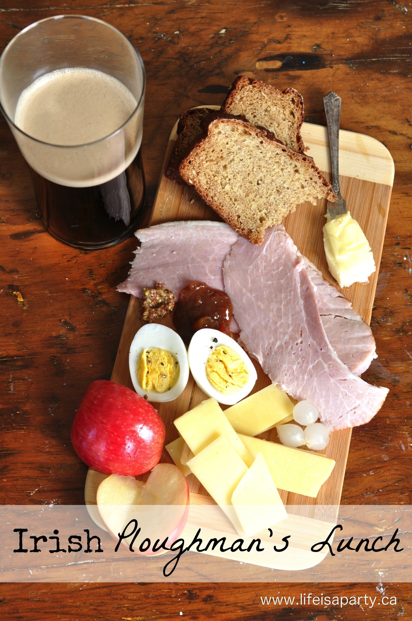 Irish Ploughman's Lunch: The perfect easy and delicious way to celebrate St. Patrick's Day, with a really simple Brown Irish Soda Bread recipe included.