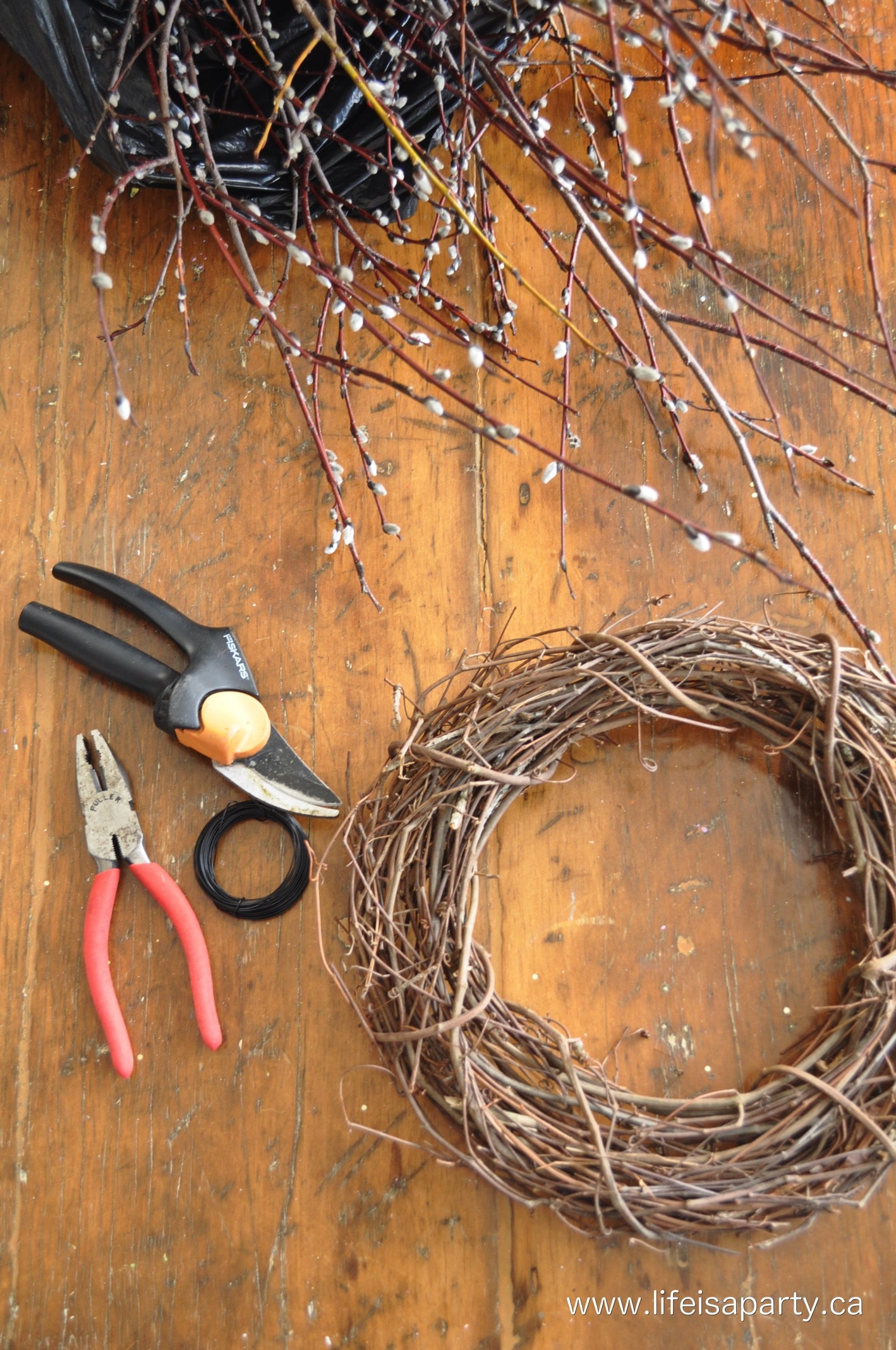 How To Make a Pussy Willow Spring Wreath
