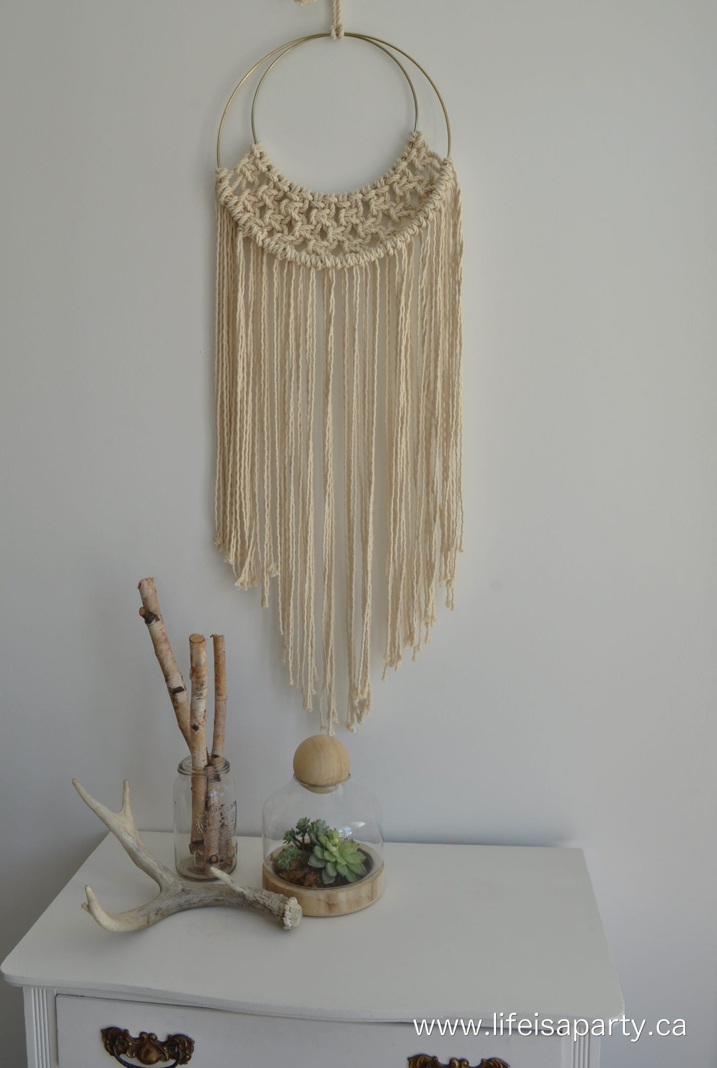 how to make a macrame wall hanging
