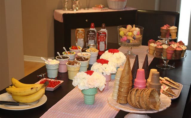 ice cream birthday party - sundae buffet.