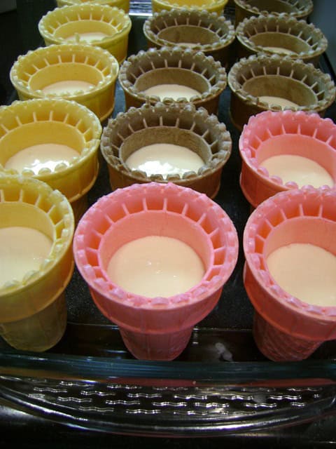 ice cream cone cupcakes