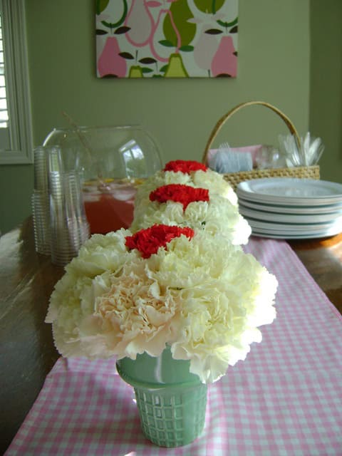ice cream party flower arrangement
