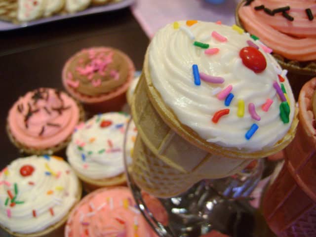 ice cream party cupcakes.