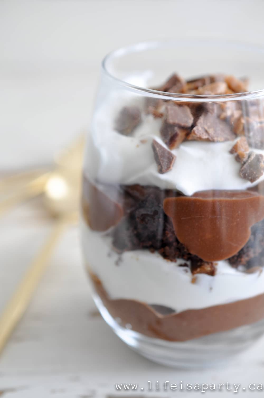how to make chocolate trifle