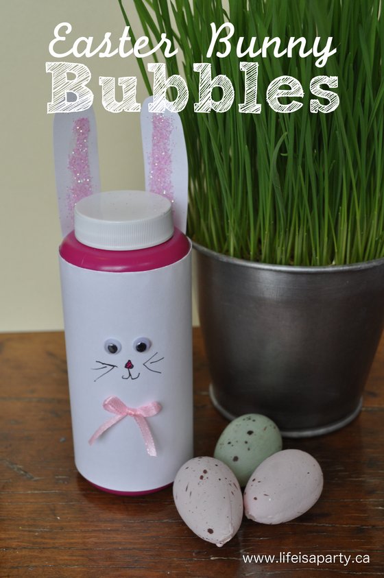 Easter Bunny Bubbles: Easy Easter craft your kids will love. Use white paper, pink glitter, and googly eggs to make the perfect DIY Easter basket stuffer.