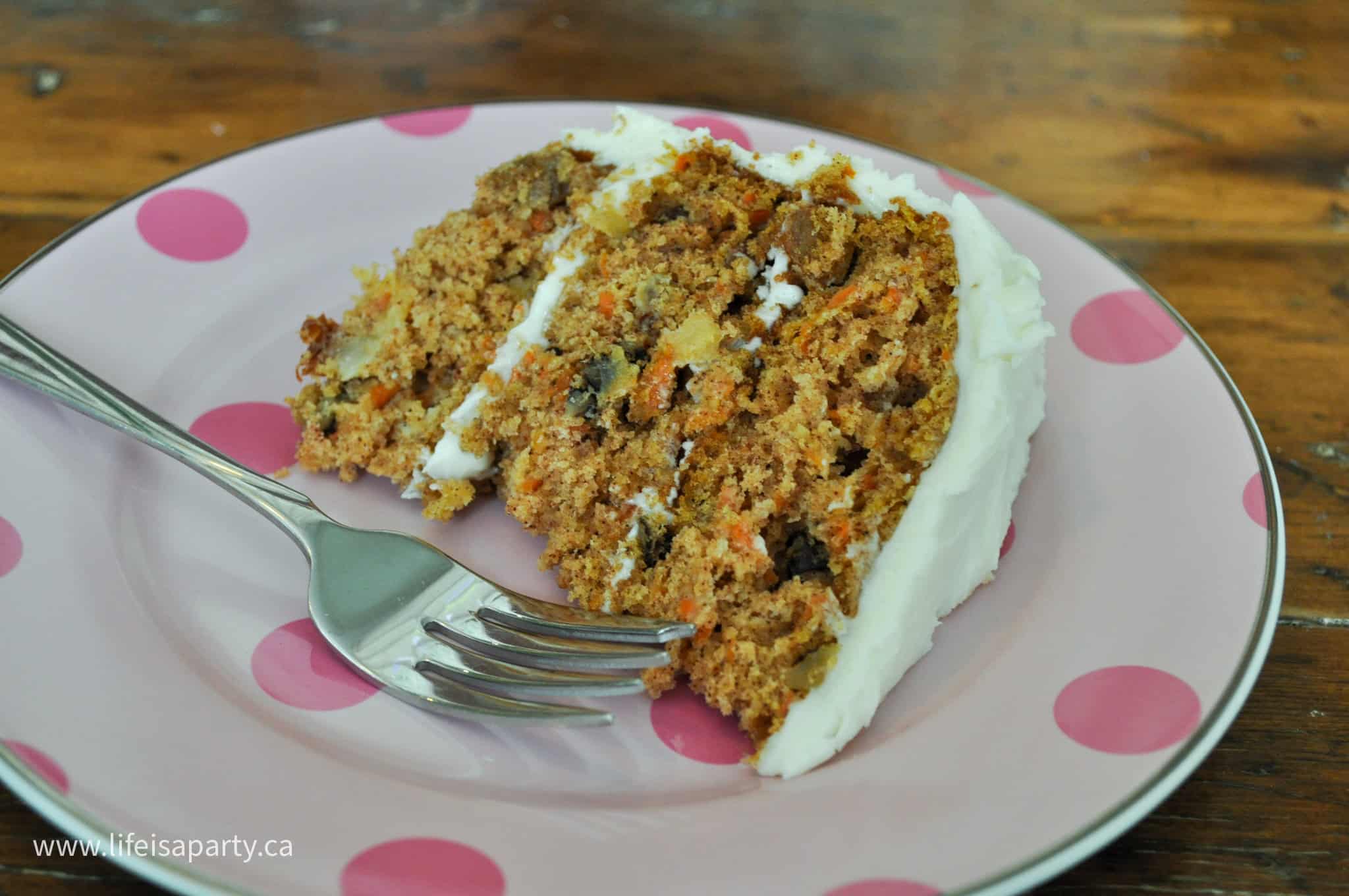 carrot cake with cream cheese frosting