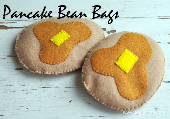 Pancake Bean Bag: easy DIY pancake bean bags, perfect for Pancake Tuesday celebrations, or Pancakes and Pjamas parties. Fun toy food for kids too.