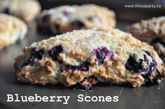 Easy Blueberry Scones: delicious recipe using fresh blueberries, with the perfect sugar topping. Perfect for breakfast or with a cup of tea.