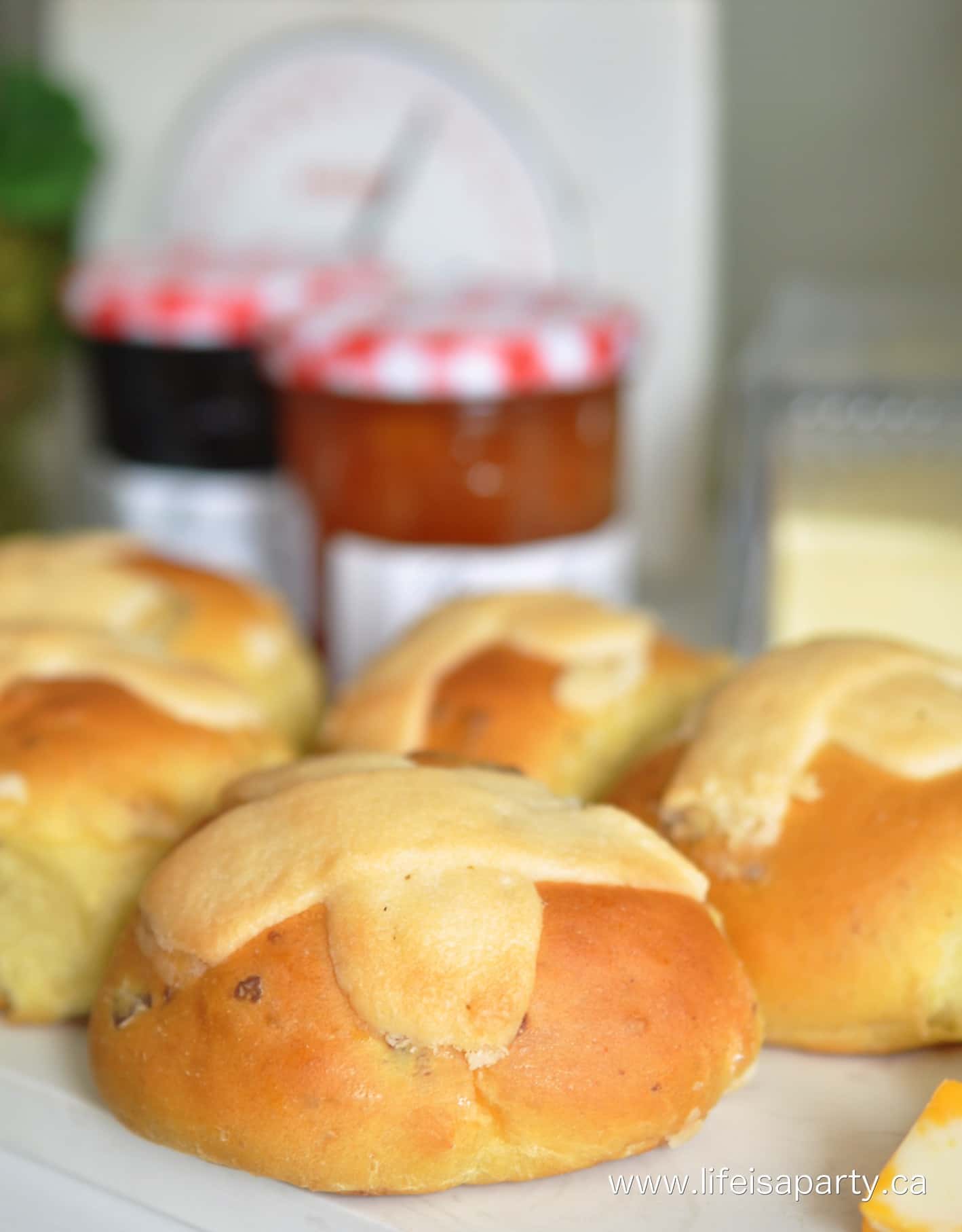 Easter Finger Foods Brunch hot cross buns