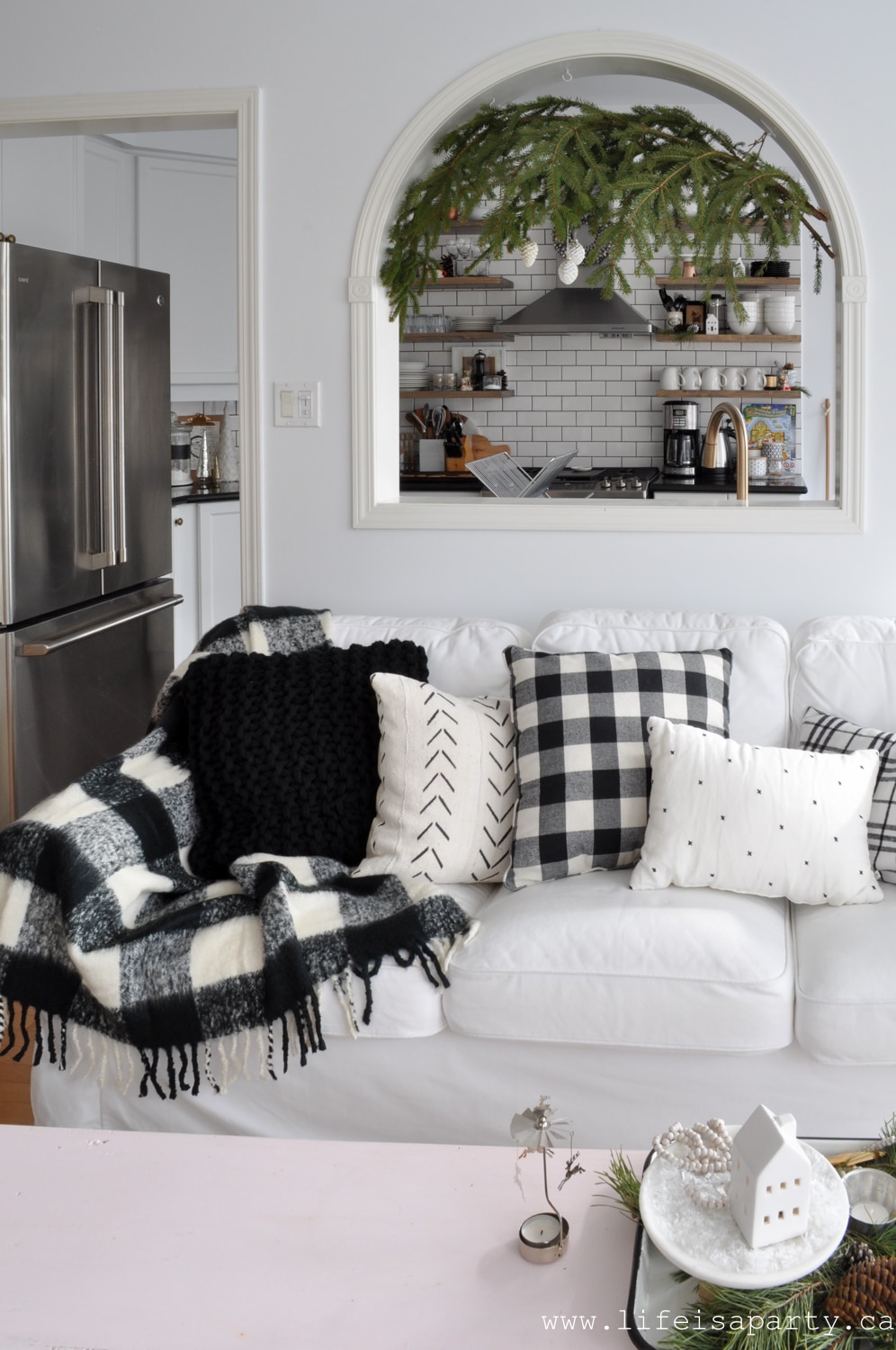 Black and White couch pillows