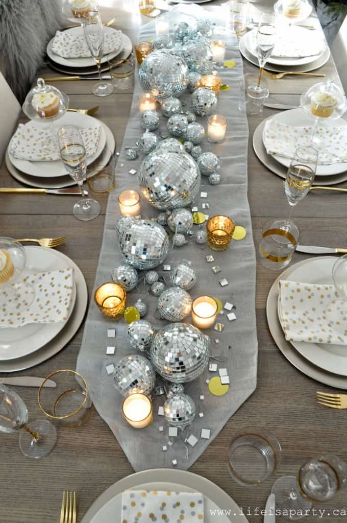 Easy eve years decor centerpiece hgtv diy decorating New Year's Eve Table