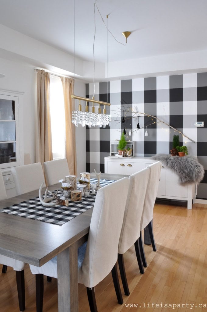 How To Paint Buffalo Check Plaid Wall Treatment Feature Wall