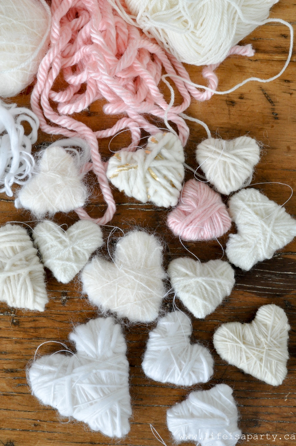 Yarn Hearts -Pink and White