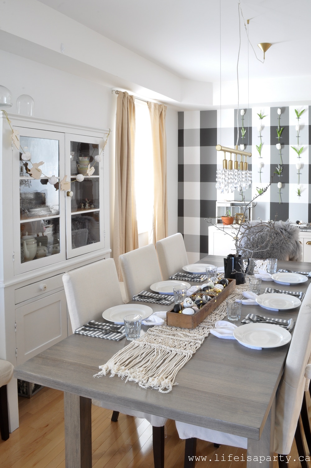Black and white spring home tour