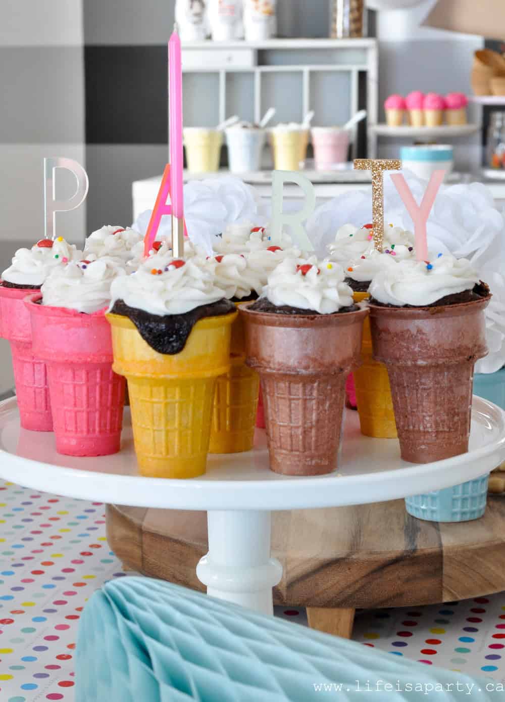 Cupcakes baked in ice cream cones.
