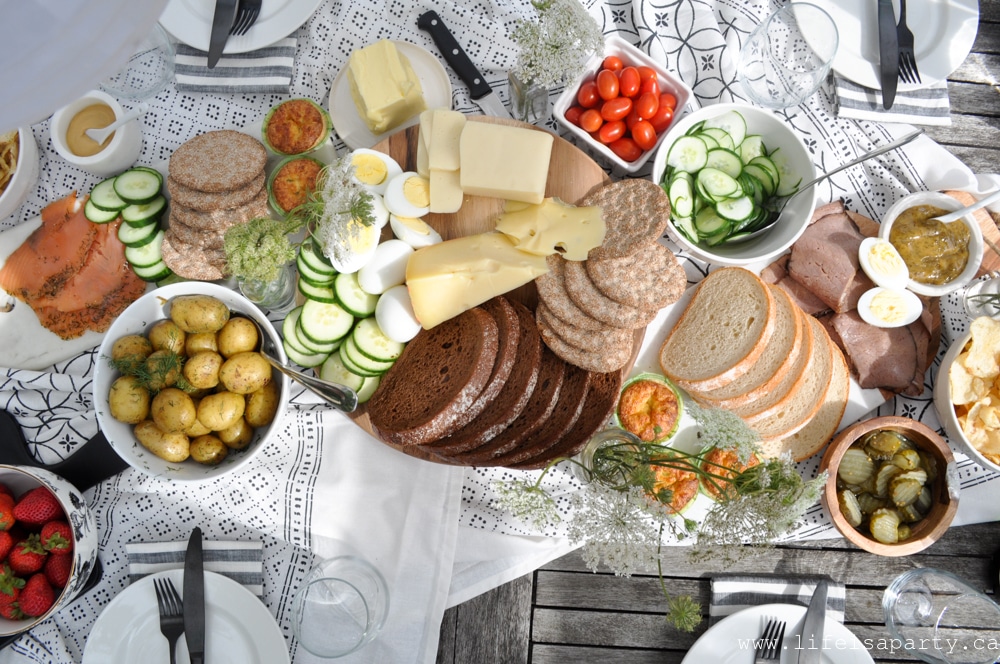 how to throw a Swedish Midsummer party