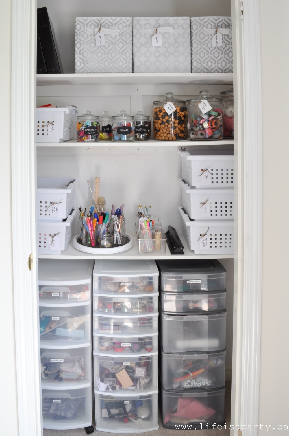 clean organized closet
