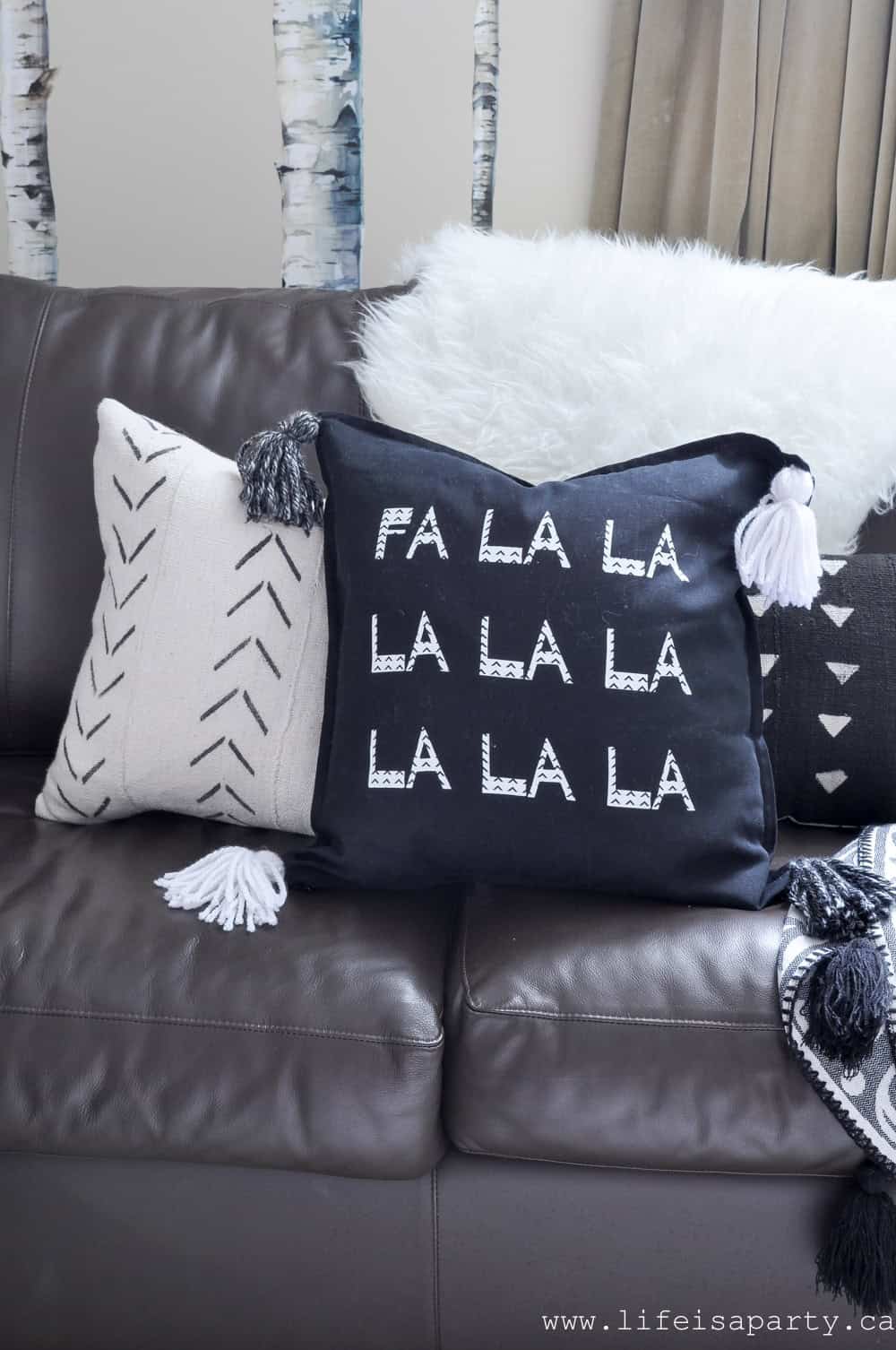 Easy DIY Fa La La Christmas pillow.