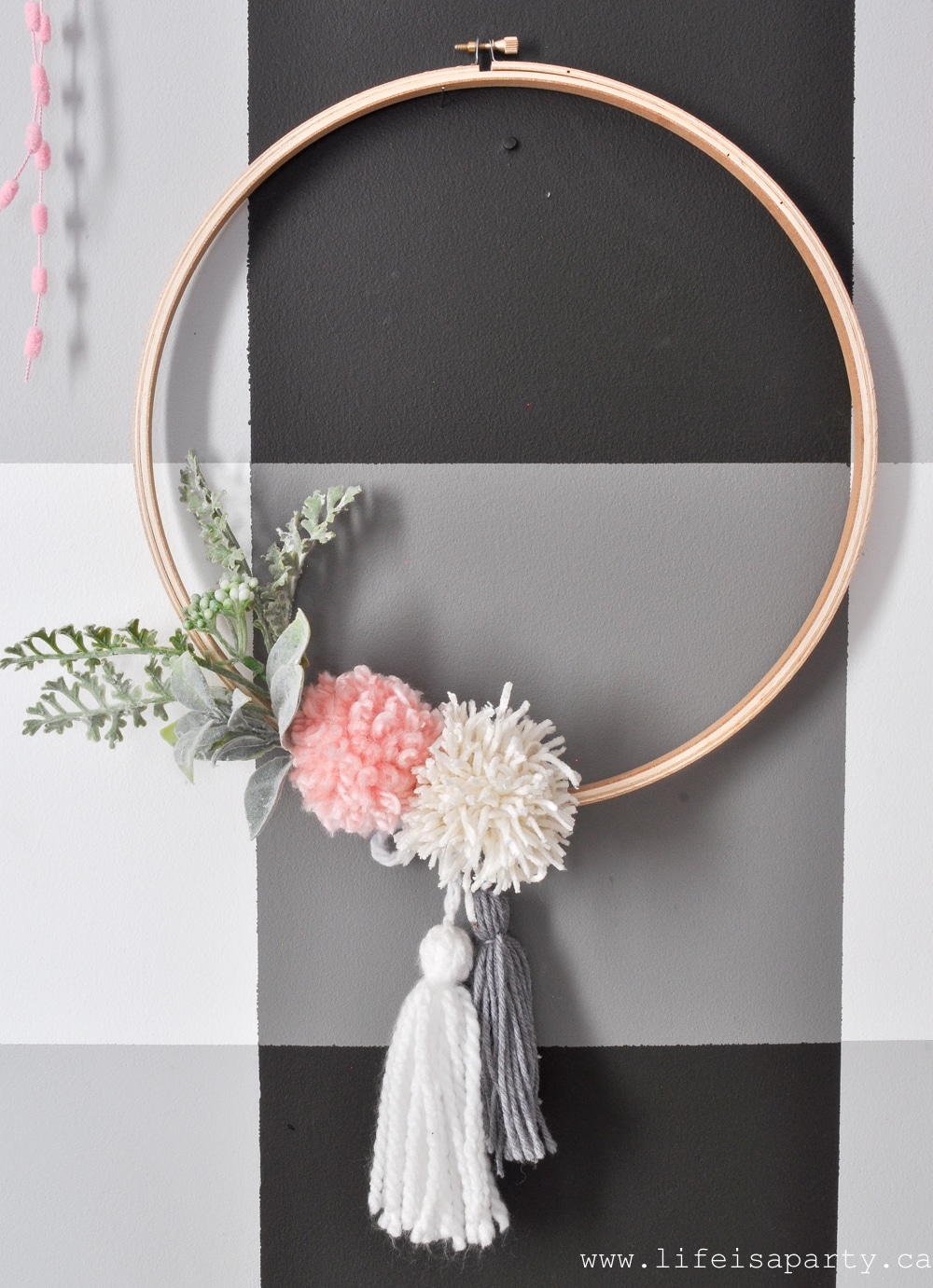 Valentine's Day embroidery hoop Wreath