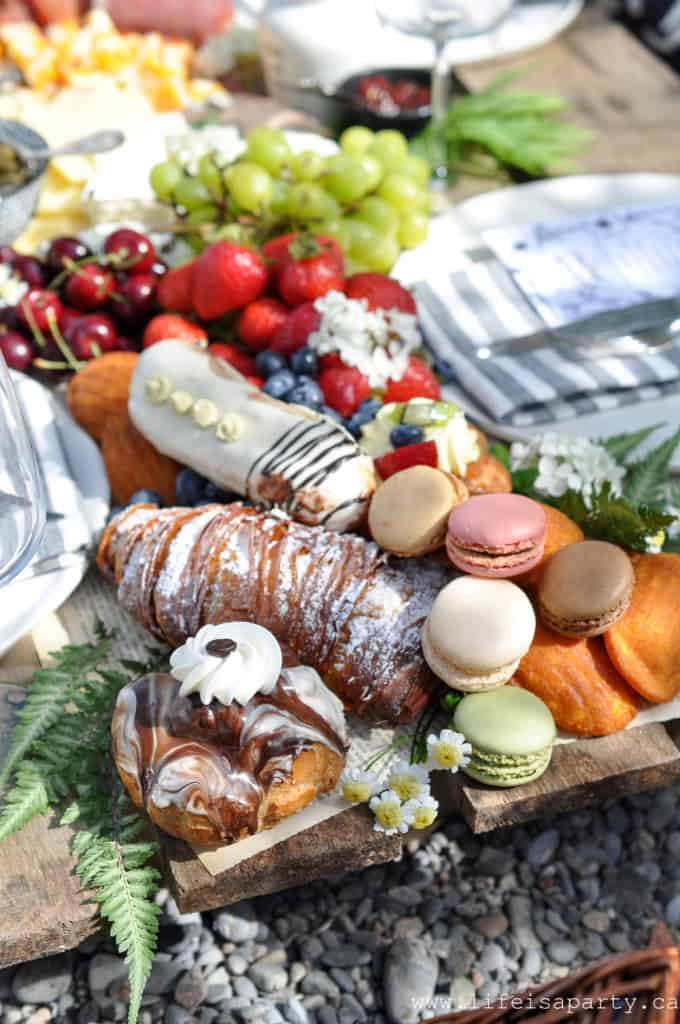 French Inspired Picnic Life is a Party